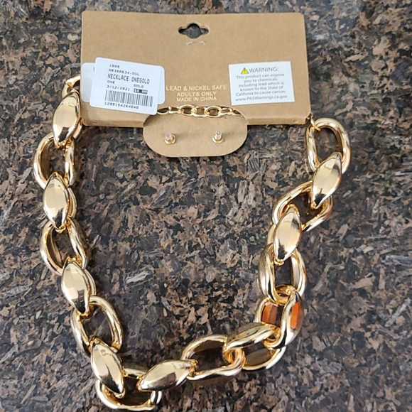 Necklace with earrings set - Picture 2 of 2